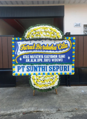 Papan Bunga Duka di Dahana Tabaloho